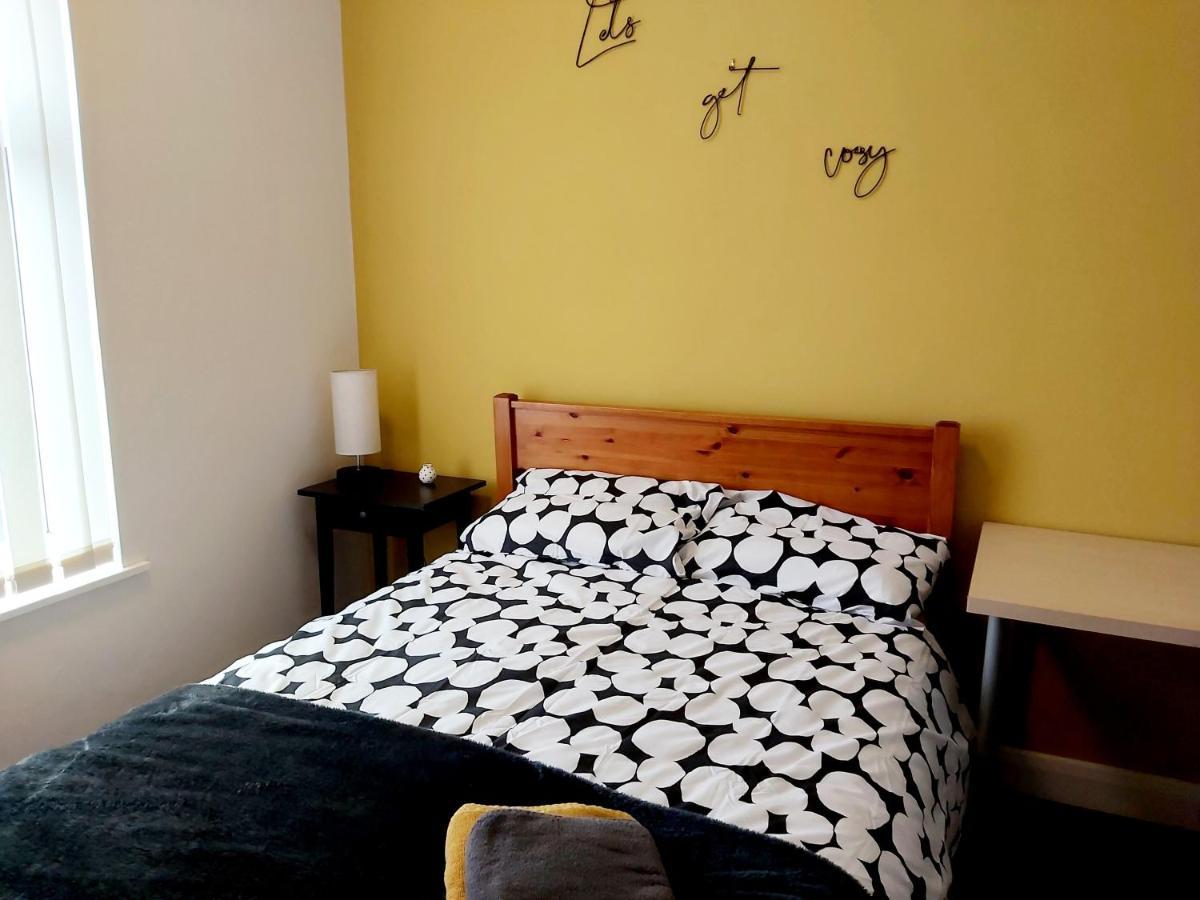 Comfy 4 Bed Home Away From Home Coventry Exterior foto
