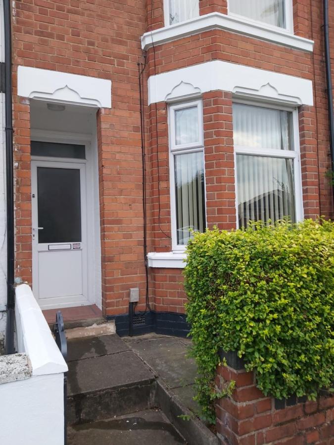 Comfy 4 Bed Home Away From Home Coventry Exterior foto